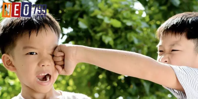 Mơ Thấy Đánh Nhau Là Điềm Gì, Đánh Con Gì Là Chuẩn? 3 Mơ thấy đánh nhau với 2 người